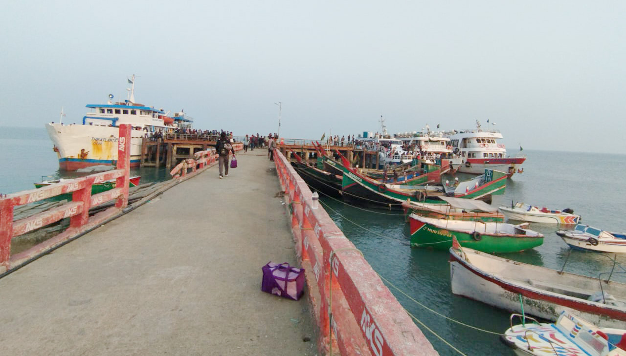 সেন্ট মার্টিনগামী জাহাজের এ বছরের সব টিকেট বিক্রি