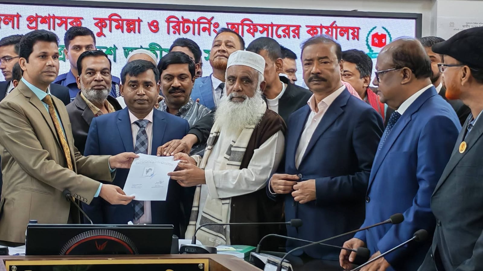 কুমিল্লায় প্রতীক বরাদ্দ