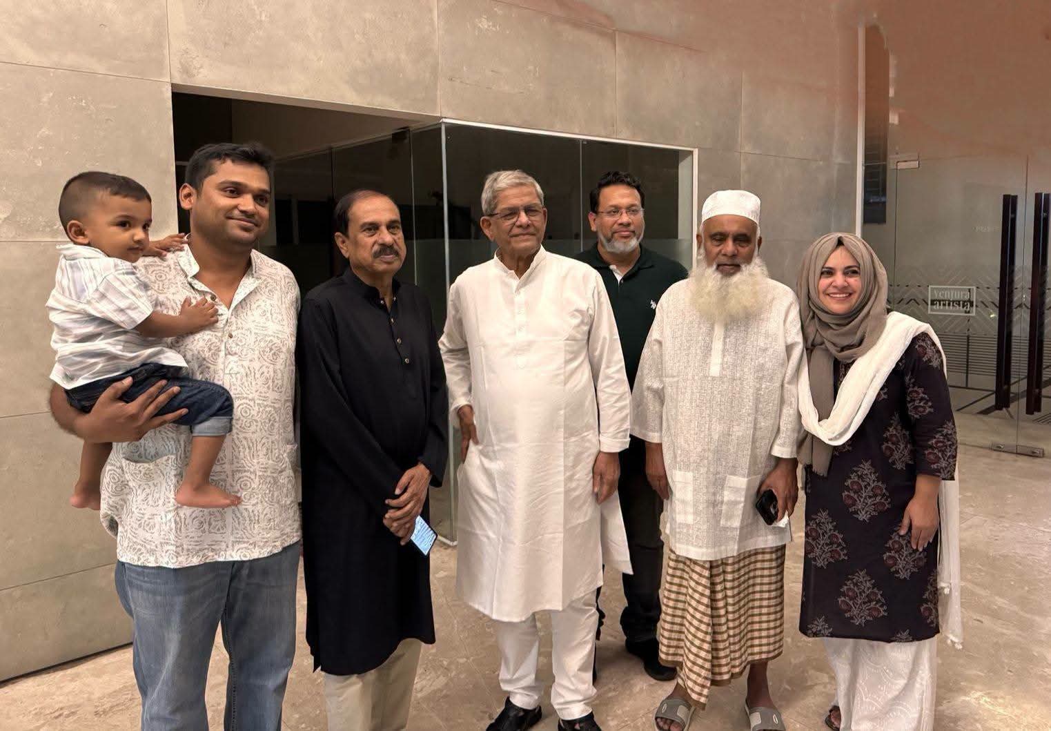 মির্জা ফখরুলের সঙ্গে মনিরুল হক চৌধুরীর ছয় দশকের বন্ধুত্ব নিয়ে আবেগঘন পোস্ট