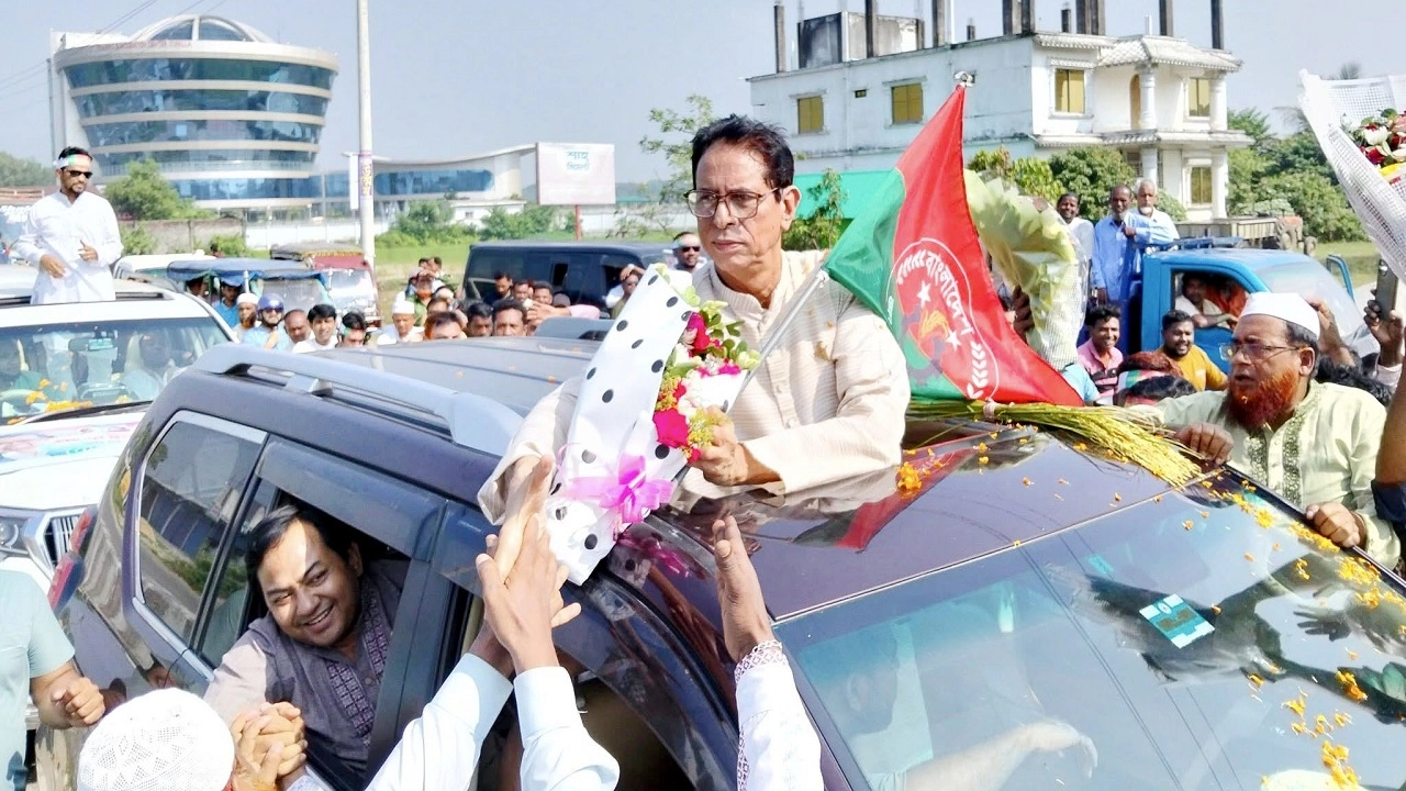 কুমিল্লা-১০ আসনে বিএনপির মনোনীত প্রার্থী গফুর ভূঁইয়ার রিট খারিজ , কাঁদছেন নাঙ্গলকোটের বিএনপির নেতাকর্মীরা