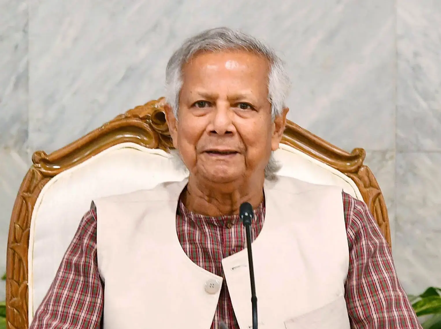 ফেব্রুয়ারিতে দেশে উৎসবমুখর জাতীয় নির্বাচন হবে : প্রধান উপদেষ্টা
