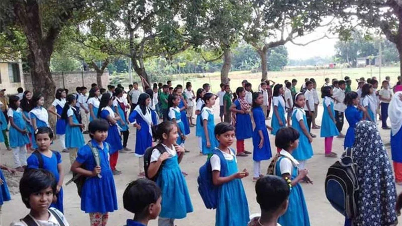 দীর্ঘ ছুটি শেষে আজ খুলছে শিক্ষাপ্রতিষ্ঠান