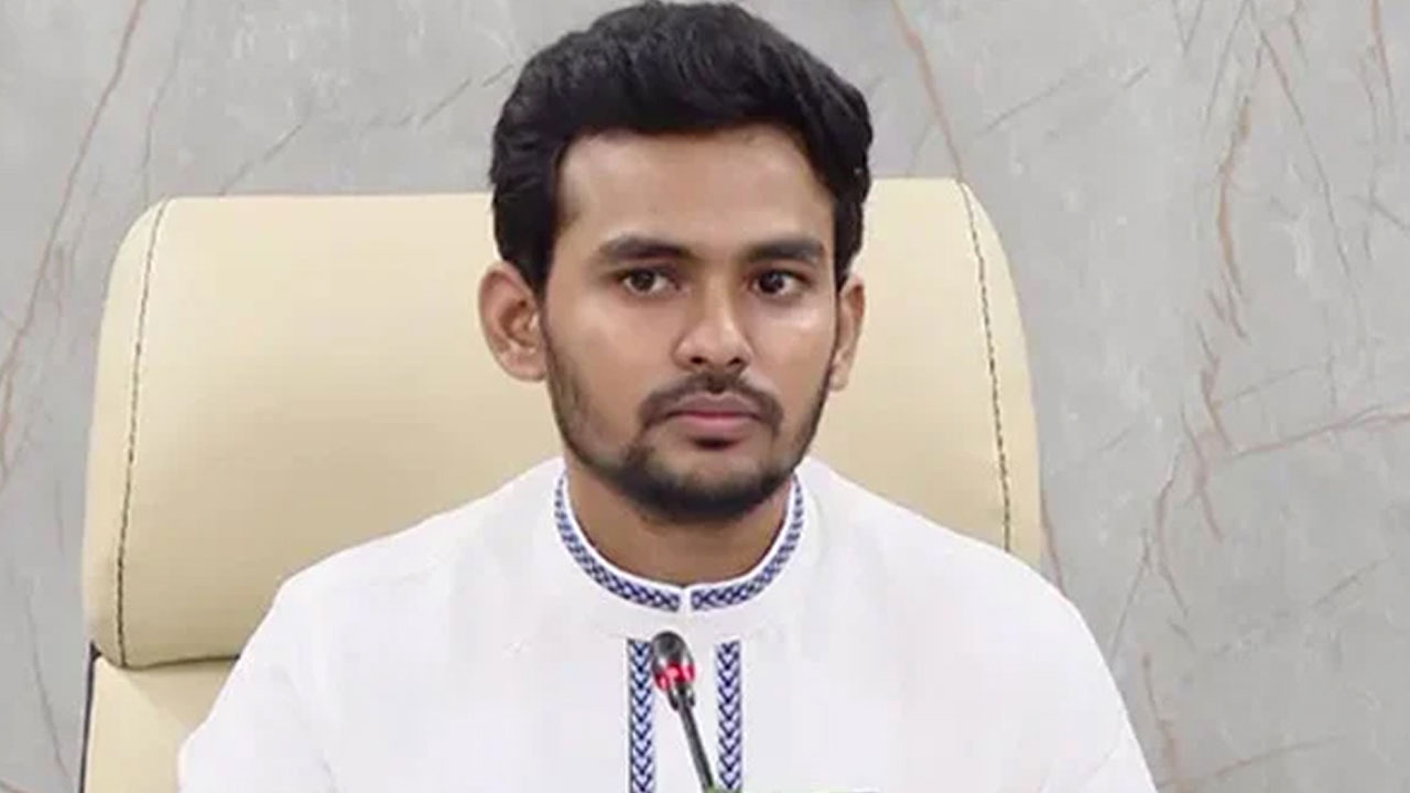 আসিফ মাহমুদ এনসিপির মুখপাত্র