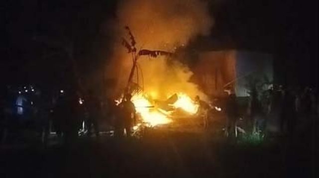 চট্টগ্রামে আগুনে পুড়লো খামারের ২৩ গরু-ছাগল