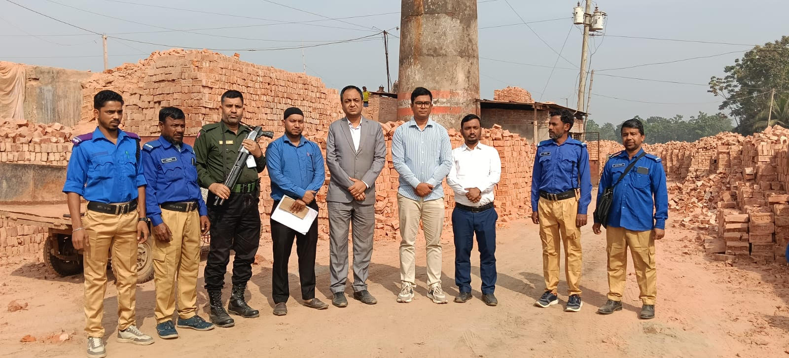 বরুড়ার দুই ইট ভাটাকে আড়াইলাখ টাকা জরিমানা