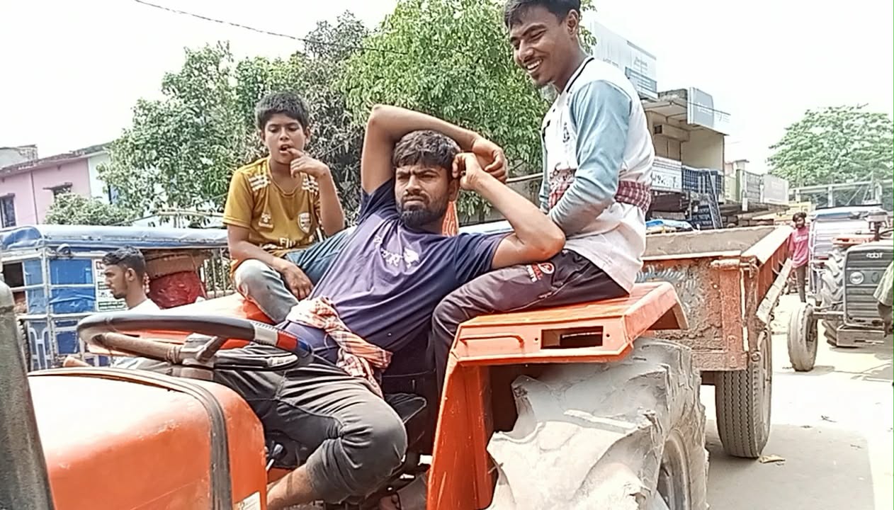 ব্রাহ্মণপাড়ায় তীব্র জ্বালানি সংকট, অচল যানবাহন, জনভোগান্তি চরমে