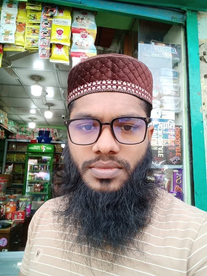 বরুড়ায় নরসুন্দরের ঝুলন্ত মরদেহ