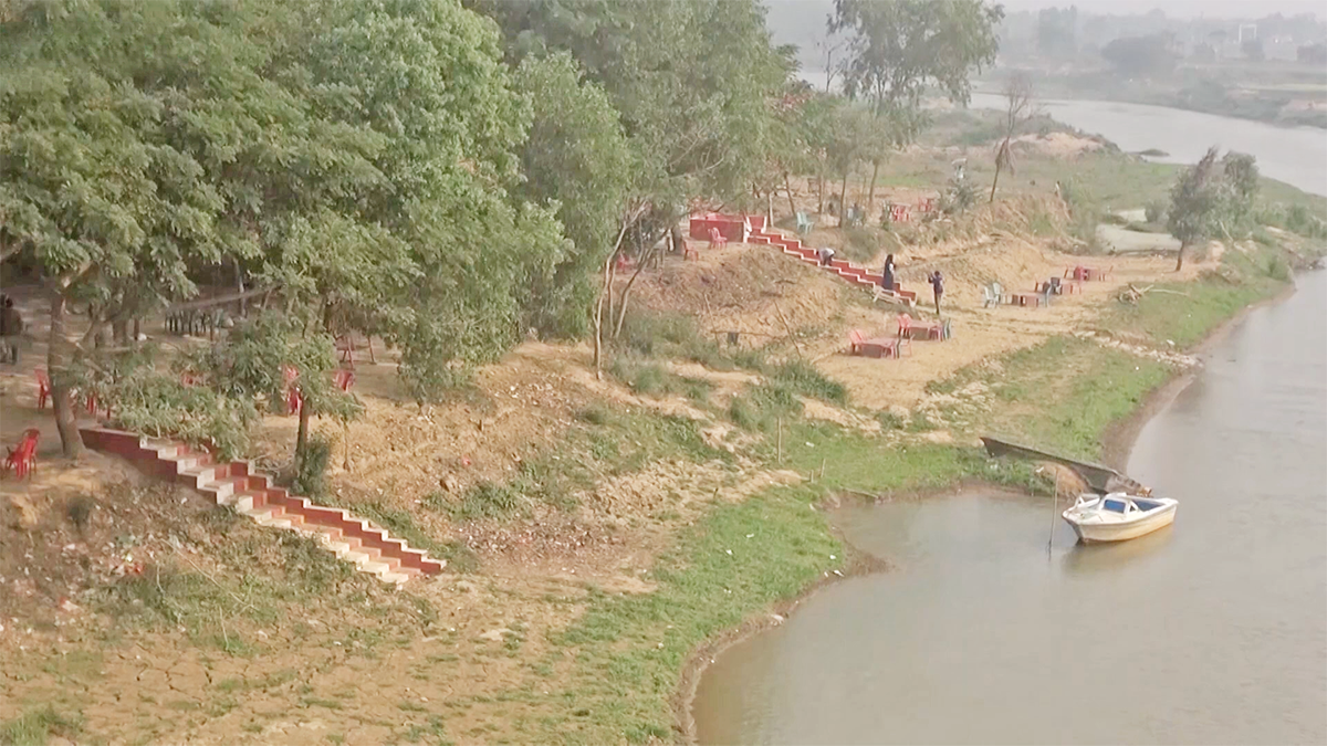 অবৈধ স্থাপনা সরিয়ে নিতে পাউবোর নোটিশ