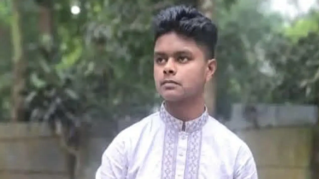 কুমিল্লা নগরে ছাদ থেকে পড়ে প্রাণ গেল এসএসসি পরীক্ষার্থীর