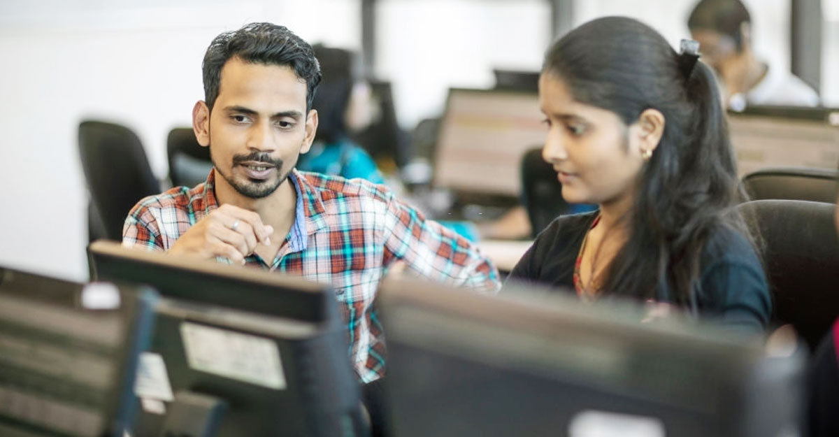 বদলে যাচ্ছে চাকরির বাজার, নিজেকে তৈরি করতে যা করতে হবে