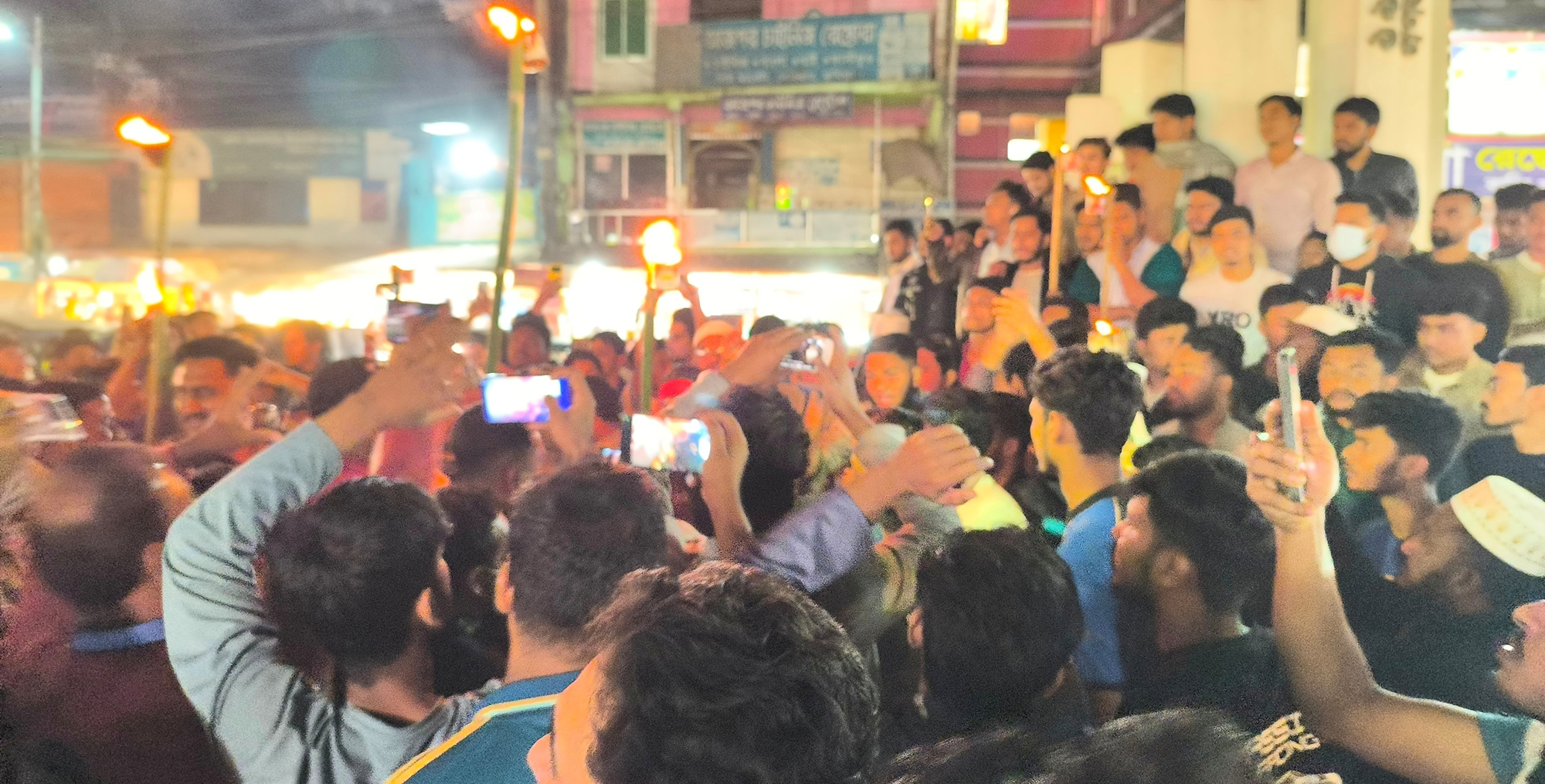 ওসমান হাদির ওপর গুলির প্রতিবাদে দেবীদ্বারে বিক্ষোভ