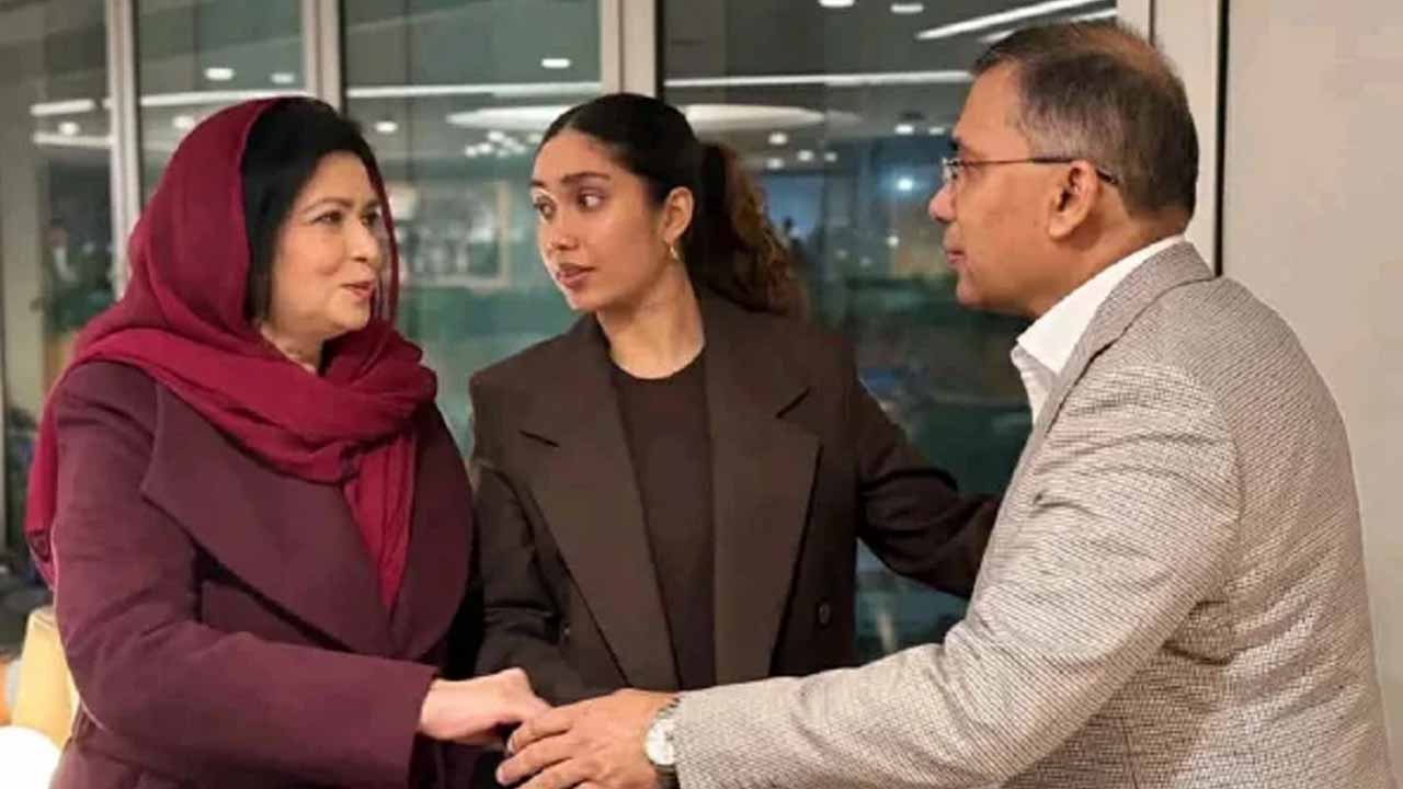 সিলেট হয়ে ঢাকায় যাত্রা: তারেক রহমানকে বহনকারী বিমান