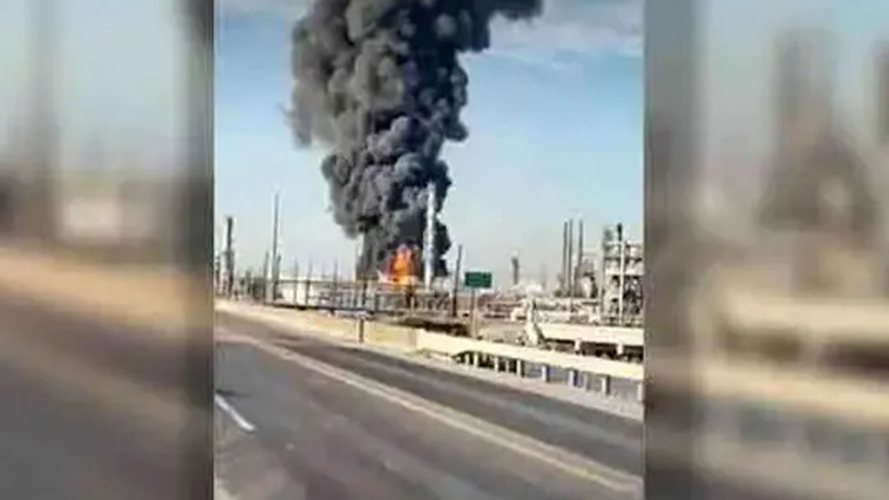 যুক্তরাষ্ট্রের টেক্সাসে তেল শোধনাগারে ভয়াবহ বিস্ফোরণ