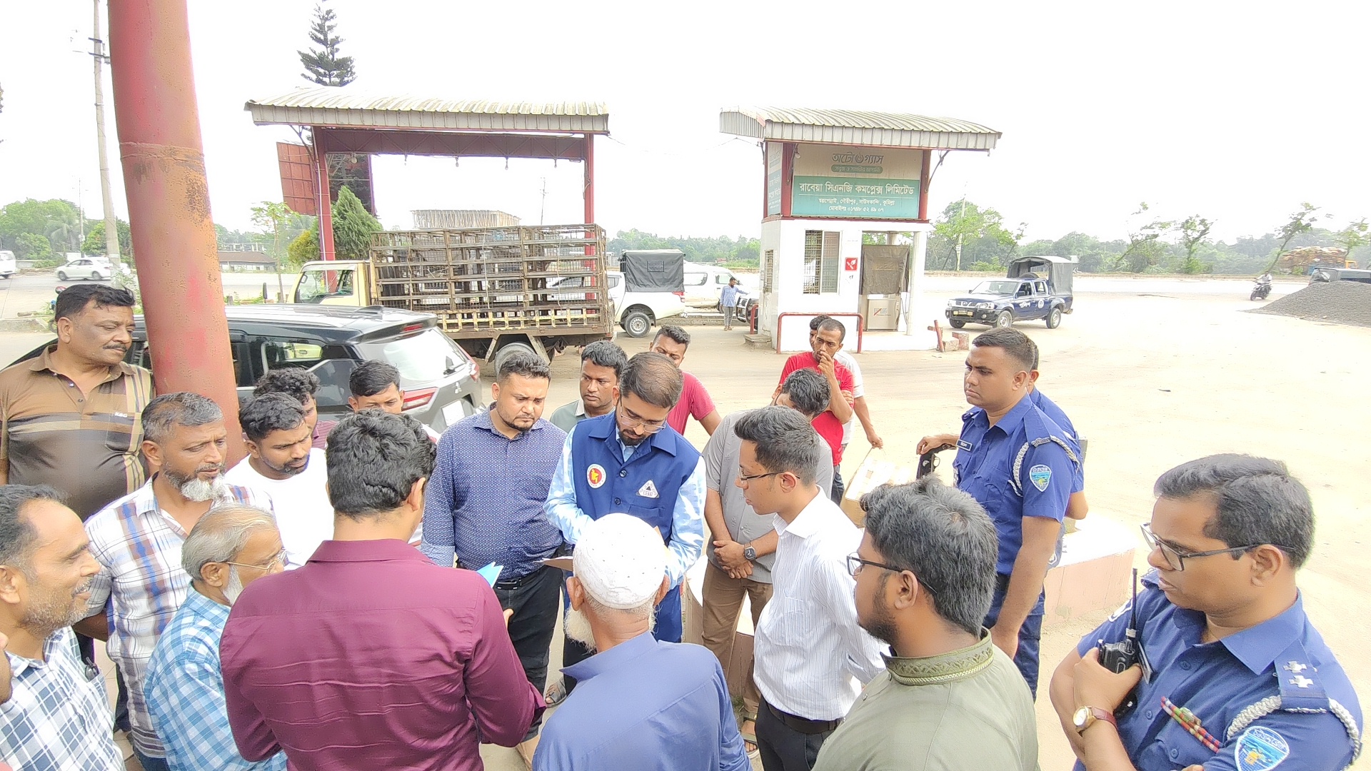 দাউদকান্দিতে সিএনজি পাম্পকে জরিমানা