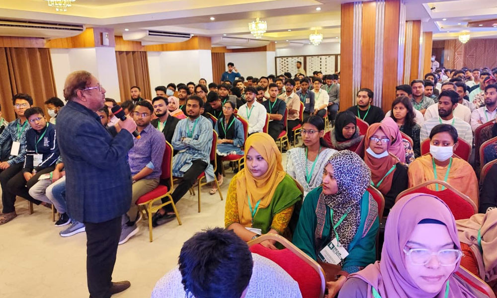 গুজবকে চ্যালেঞ্জ মনে করছে না বিএনপি : ডা.  মওদুদ