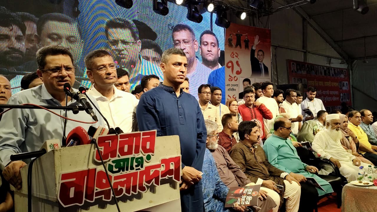 শপথ করছি, শহীদদের ত্যাগ বৃথা যেতে দেব না: জাকারিয়া তাহের