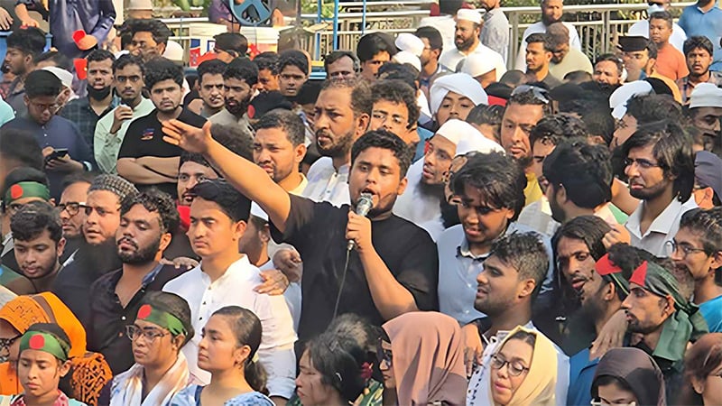 আমি যদি কর্মসূচির ঘোষণা নাও দিতে পারি, আন্দোলন চালিয়ে যাবেন: হাসনাত