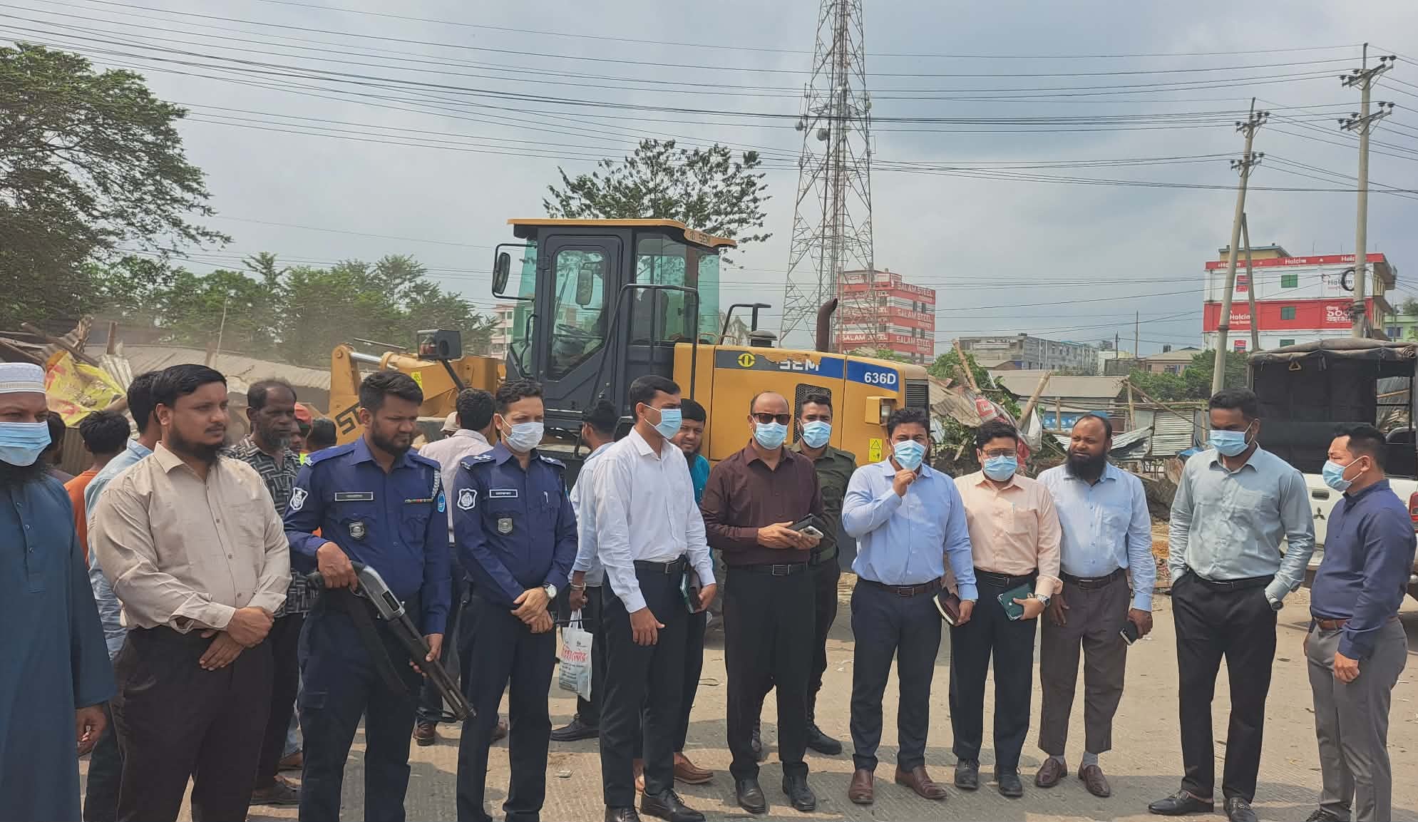 ঈদযাত্রায় যানজট এড়াতে ঢাকা-চট্টগ্রাম মহাসড়কে উচ্ছেদ