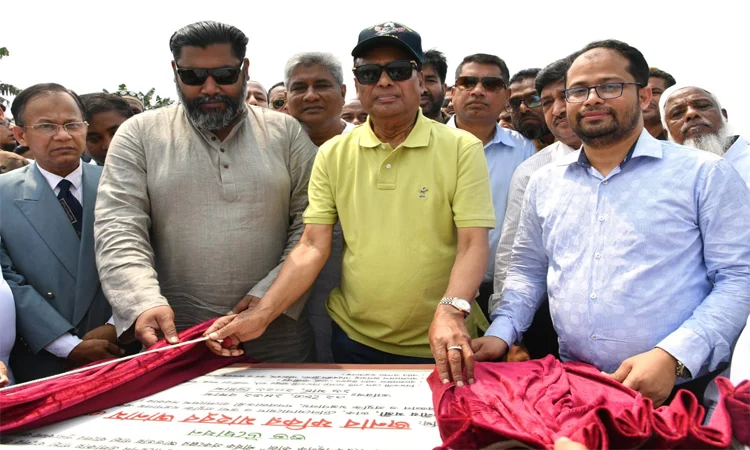 নির্বাচনী ইশতেহার অনুযায়ী খাল পুনঃখনন কর্মসূচি বাস্তবায়ন করা হচ্ছে: ডাকমন্ত্রী