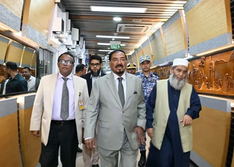 আয়াতুল্লাহ খামেনির জানাজায় যোগ দিতে ইরানের পথে স্পিকার