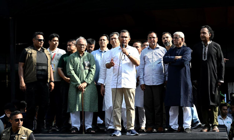 অসহায় মানুষের পাশে থাকতে নেতা-কর্মীদের প্রতি আহ্বান প্রধানমন্ত্রীর