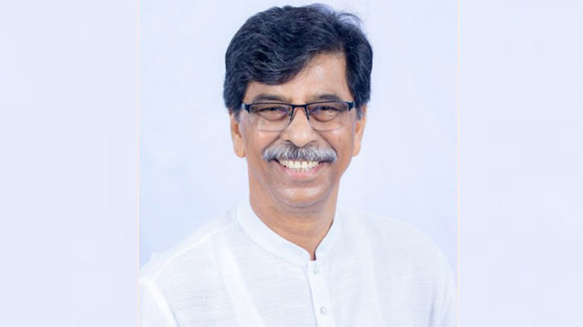 সরকারি দপ্তরে কর্মরতদের নিয়ম-শৃঙ্খলা মেনে চলা অত্যন্ত জরুরি: মৎস্য মন্ত্রী