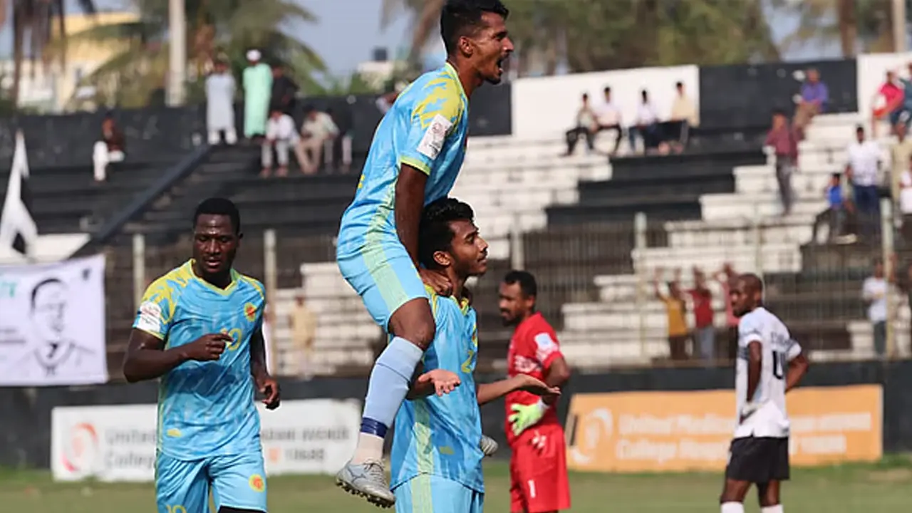 কুমিল্লায় মোহামেডানকে হারাল আবাহনী