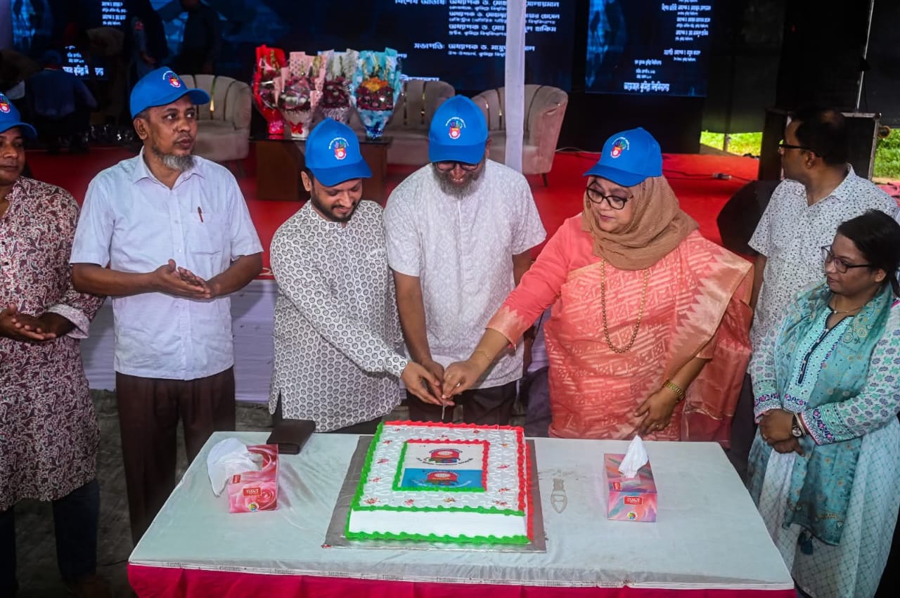 স্বৈরাচারের মাথাটা পালিয়ে গেছে, বডিটা এখনো আছে: কুমিল্লা বিশ্ববিদ্যালয়ের ভিসি হায়দার