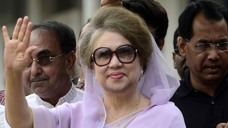 তিনটি আসন থেকে লড়বেন বেগম খালেদা জিয়া