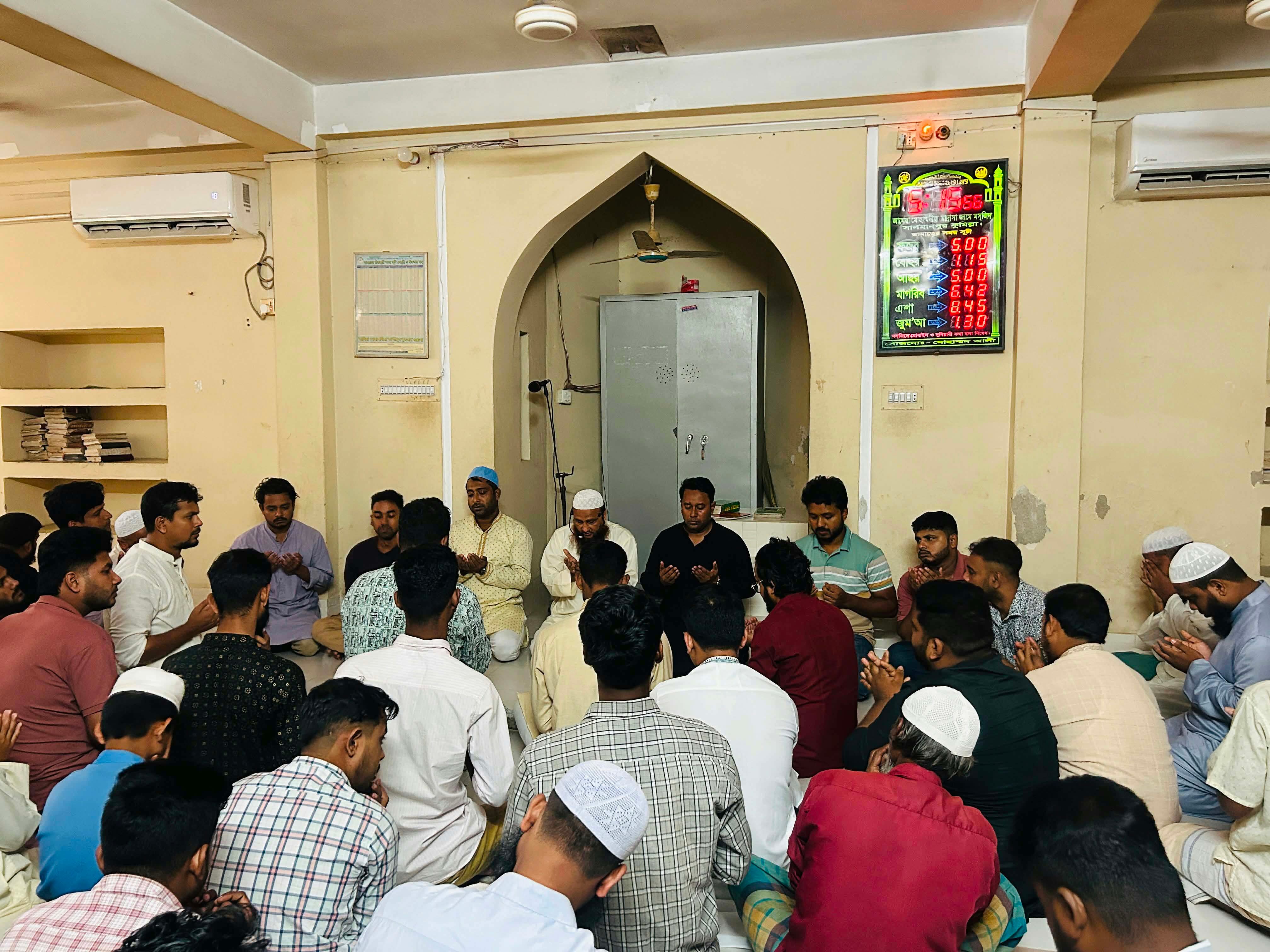 খালেদা জিয়ার জন্মদিনে ছাত্রদলের দোয়া মাহফিল