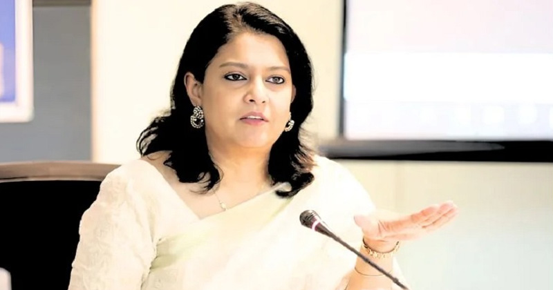 বন্ধুত্বপূর্ণ সম্পর্ক হলেও চোখে চোখ রেখে কথা বলা যায়: তথ্য উপদেষ্টা