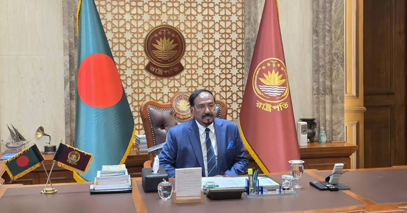 বঙ্গভবনে কার্যক্রম শুরু ভারপ্রাপ্ত রাষ্ট্রপতির
