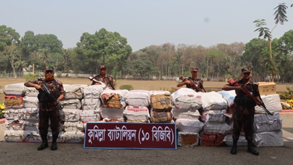 কুমিল্লায় আড়াই কোটি টাকার ভারতীয় চোরাই প্রসাধনী উদ্ধার