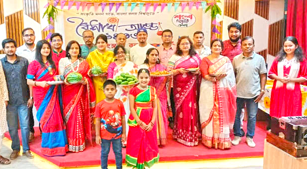 নাচ, গান, আড্ডা ও আবৃত্তিতে মুখর বৈশাখী সন্ধ্যা