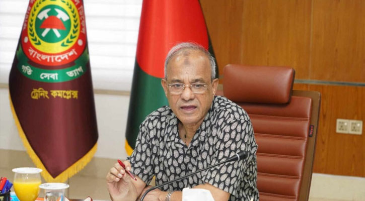কর্মকর্তারা কোনো দলের লেজুড়বৃত্তি করতে পারবে না: স্বরাষ্ট্র উপদেষ্টা
