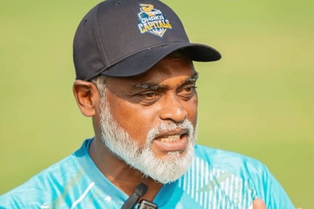 কোচ জাকিকে জয় উৎসর্গ করল ঢাকা