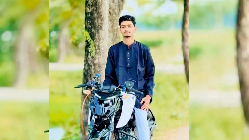 স্টোরি দেওয়ার এক ঘন্টা পর দুর্ঘটনায় মারা গেলেন নাঙ্গলকোটে মোটরসাইকেল আরোহী ইশাত