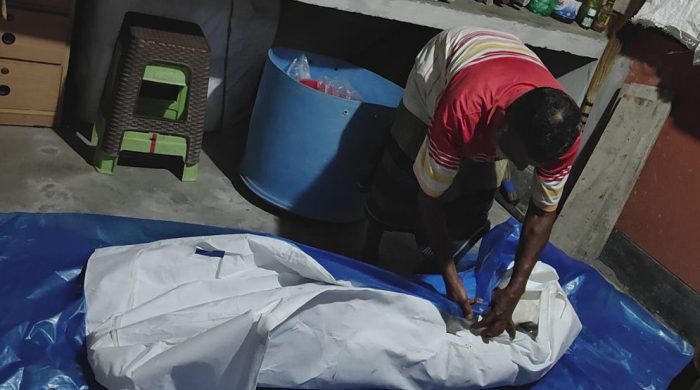 বিল থেকে বৃদ্ধার অর্ধগলিত লাশ উদ্ধার