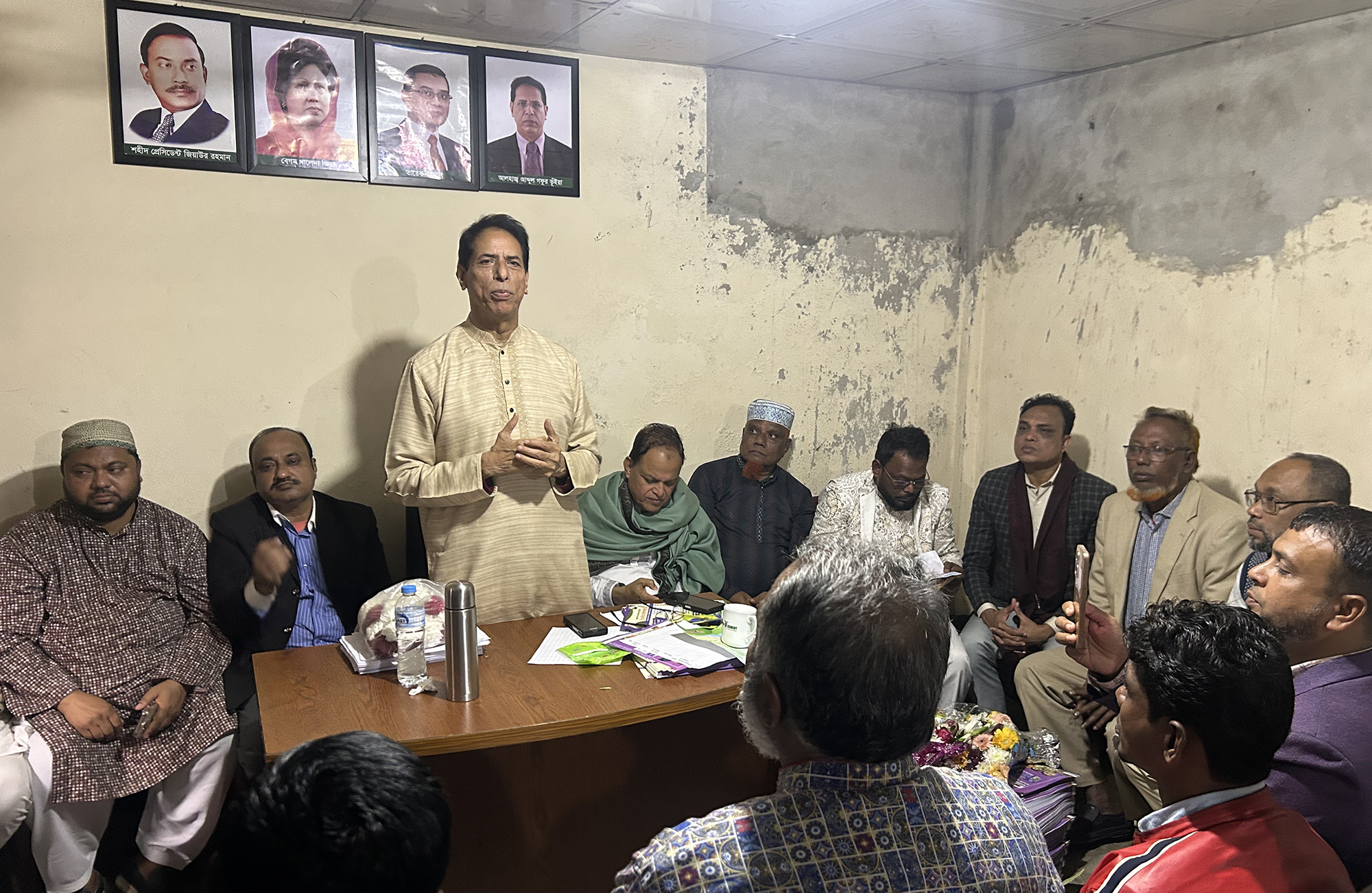 গফুর ভূঁইয়ার প্রতি মোবাশ্বেরের ২০০ নেতাকর্মীর একাত্মতা