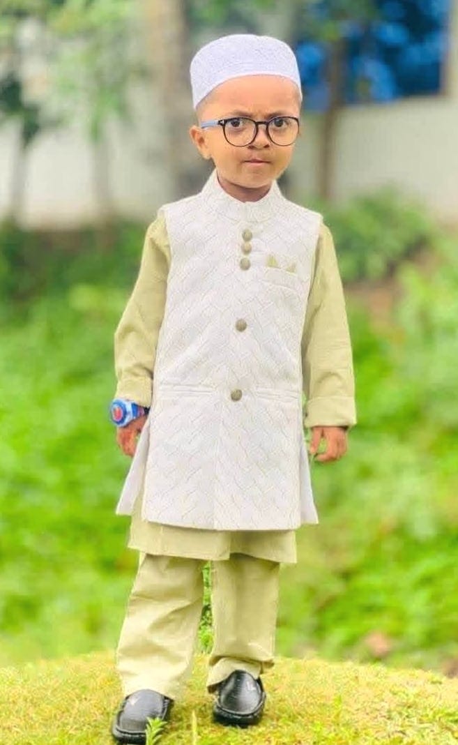 ভিমরুলের কামড়ে প্রাণ গেল তিন বছরের শিশুর