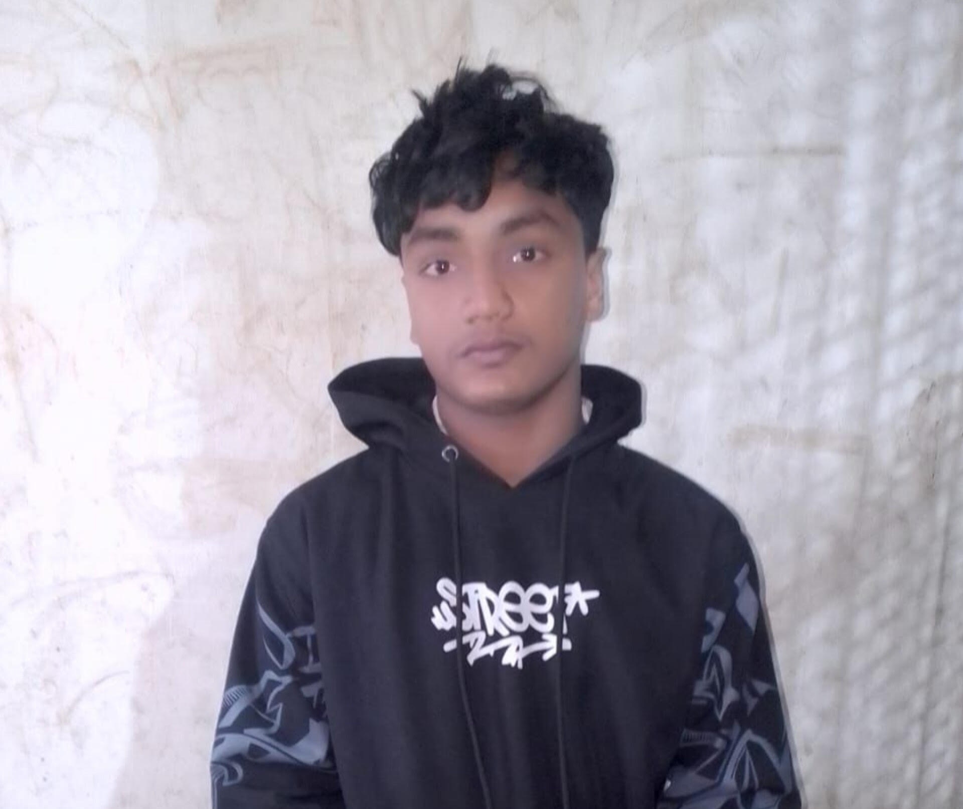 চৌদ্দগ্রামে পুলিশের উপর হামলা! হামলাকারী আটক