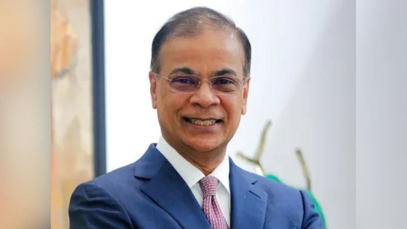 সিঙ্গাপুরে ১৩ হাজার ২০০ কোটি টাকার মালিক বাংলাদেশের সামিট গ্রুপের আজিজ খান