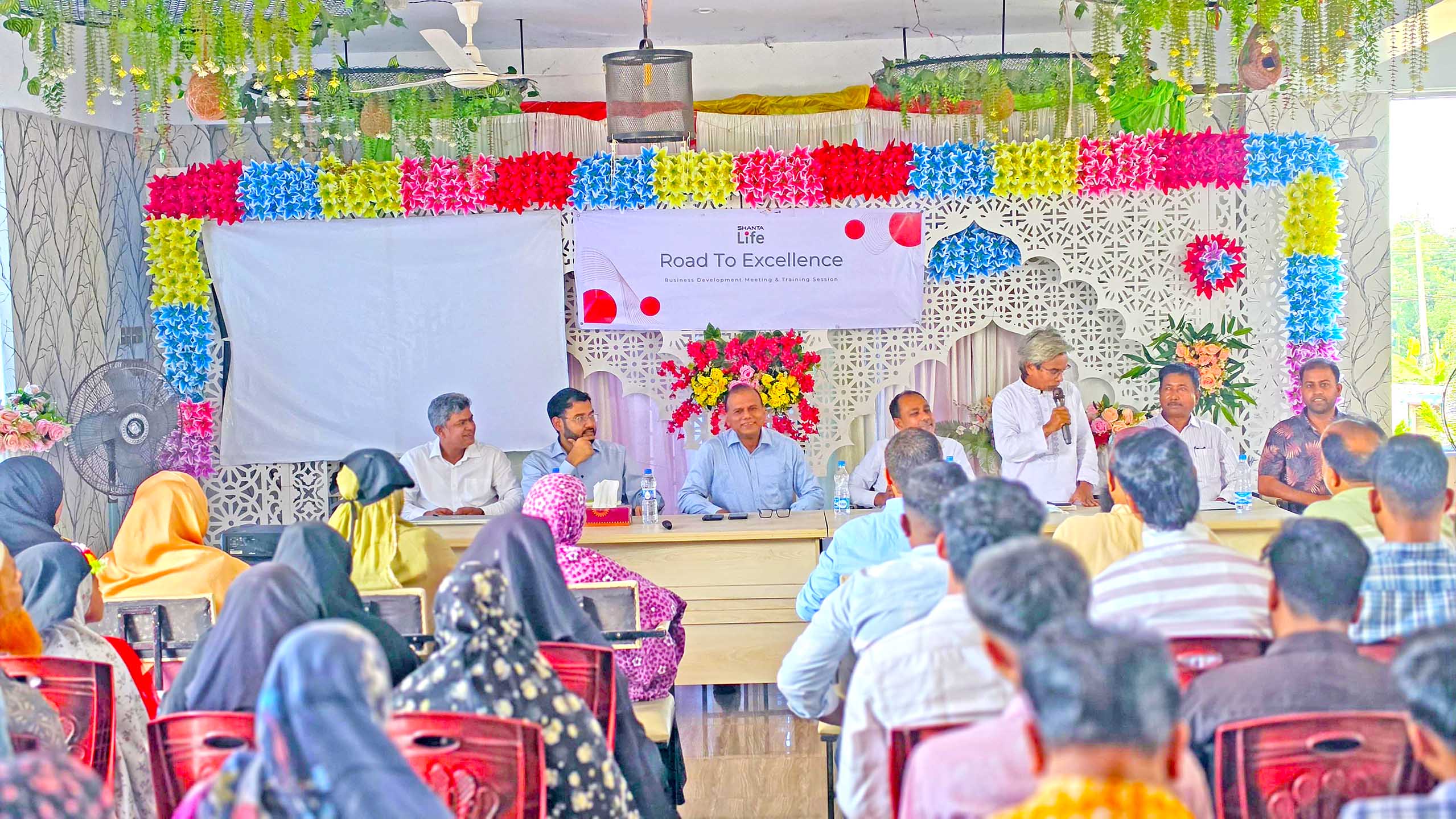 দেবীদ্বারে শান্তা লাইফ ইন্স্যুরেন্সের মাঠ কর্মীদের প্রশিক্ষণ কর্মশালা