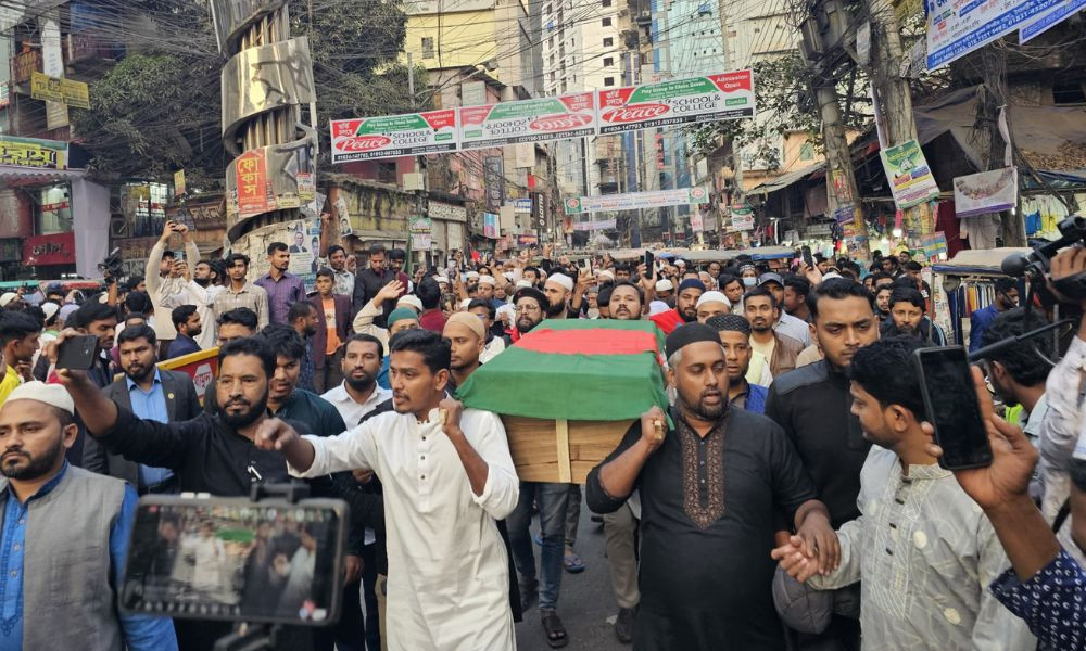 কুমিল্লায় ওসমান হাদির গায়েবানা জানাজা