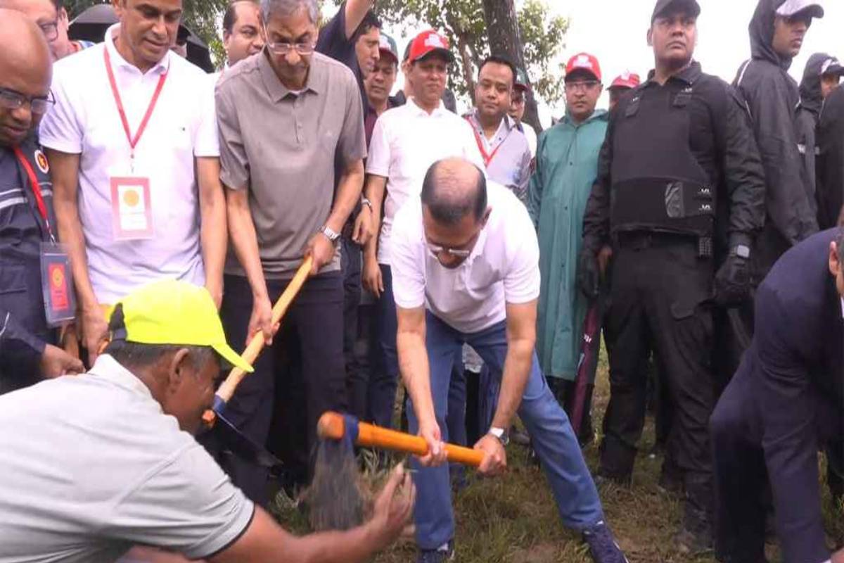 বাবার স্মৃতিবিজড়িত ‘পাতলী খাল’ পুনঃখনন উদ্বোধন করলেন প্রধানমন্ত্রী