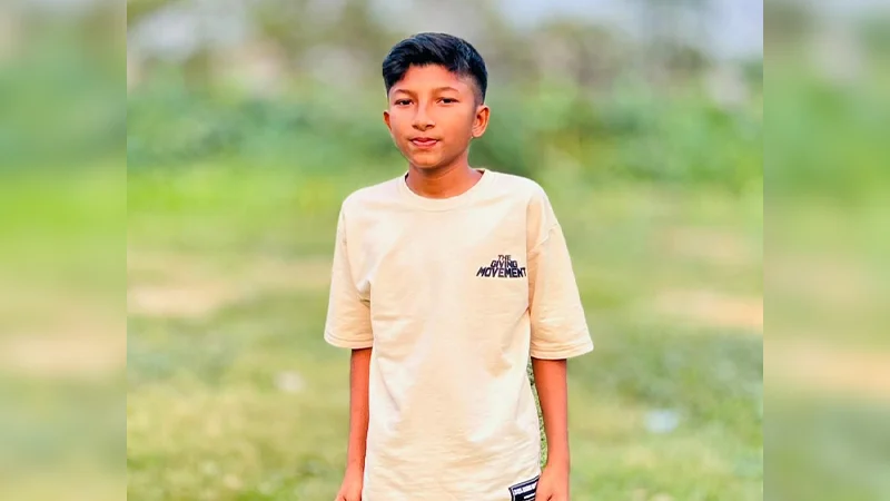 কাটাবিলে ষষ্ঠ শ্রেণির স্কুল ছাত্রের শরীরে গুলি করা পিস্তল উদ্ধার